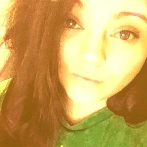 Meet your Posher, Alyssa